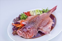 Чёрный окунь на пару – Тигровый окунь – Красный окунь с соевым соусом