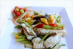 Обжареное филе чёрного окуня – Тигровый окунь – Красный окунь с брокколи