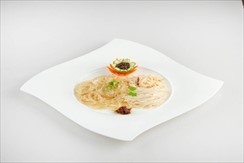 上湯蟹肉干撈翅