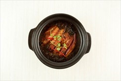 Braised pork belly with preserved cabbage