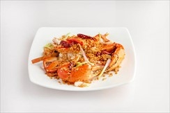 Fried mud crab, mud crab with roe, blue swimmer crab or red swimmer crab with garlic
