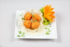 Deep-fried shrimp balls stuffed with seafood (4pcs)