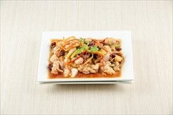 Steamed chicken with Eniko mushroom and wood ear mushroom