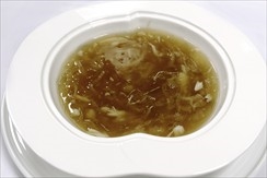 Суп с рыбьей пастью и крабовым мясом
