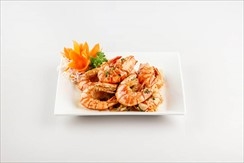 Fried tiger prawns coated with soya sauce (8pcs)